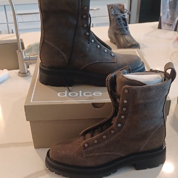 DOLCE VITA RANIER OLIVE SUEDE WOMEN'S SZ 6.5 BOOTS NWB - Picture 1 of 8